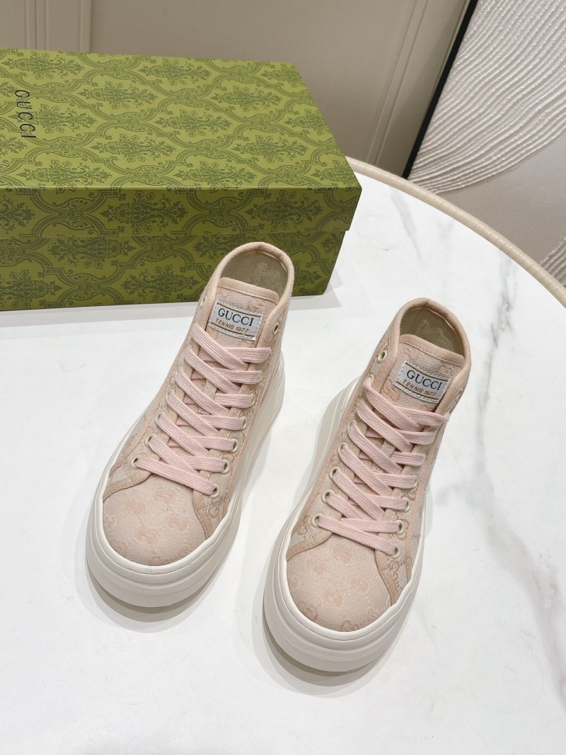 G*u*i casual shoes